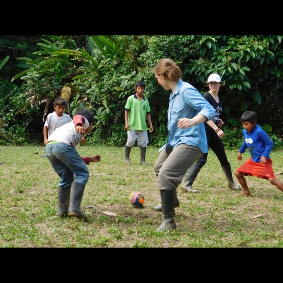 Meet your Posher, Megan - Picture 3 of 3